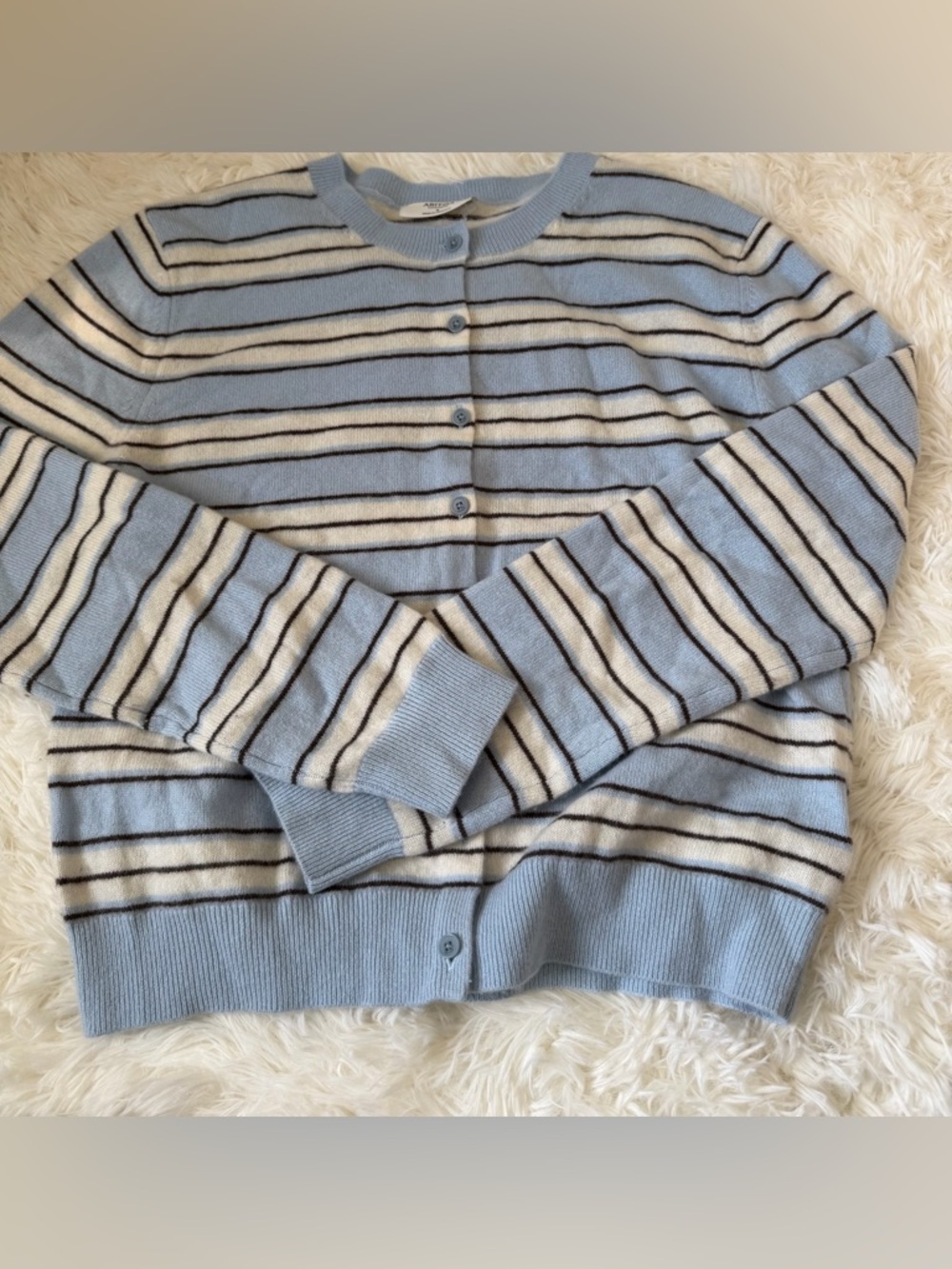 Aritzia Bare Cashmere Exemplar Cardigan - Picture 3 of 8